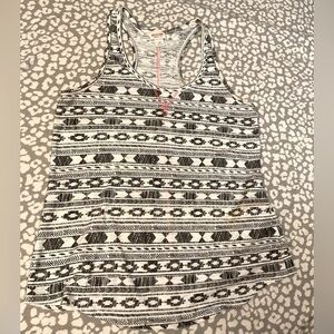 MOSSIMO women’s razor back tank, EUC, MEDIUM